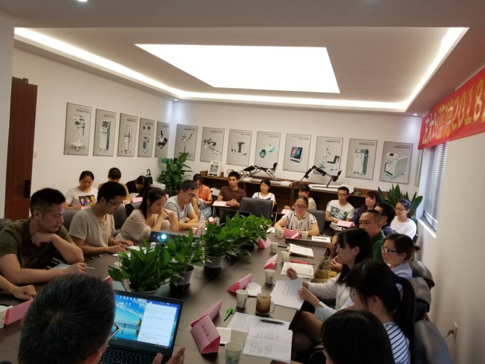 新闻中心_英雄联盟比赛实时比分