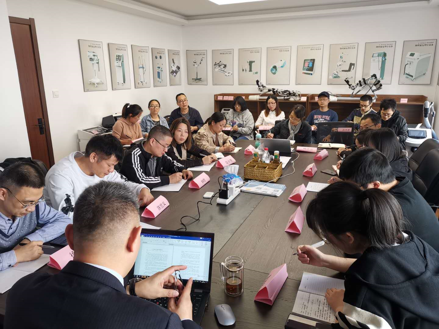 新闻中心_英雄联盟比赛实时比分